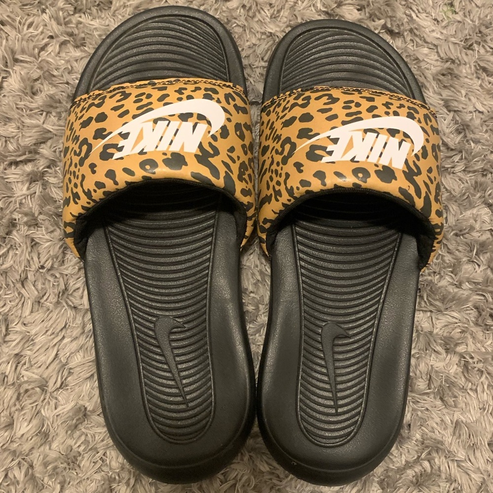 Nike slides